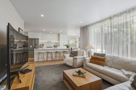 Photo of property in 44a Hargest Crescent, Saint Kilda, Dunedin, 9012