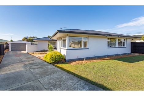 Photo of property in 17 Cromer Place, New Brighton, Christchurch, 8062