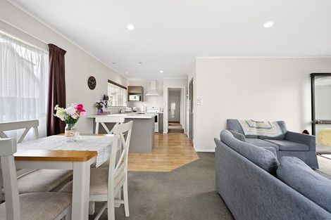 Photo of property in 11 Garland Drive, St Andrews, Hamilton, 3200