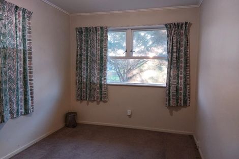 Photo of property in 14 Barnfield Place, Glendene, Auckland, 0602