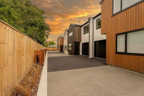 Photo of property in 2/28 Deloraine Street, Somerfield, Christchurch, 8024