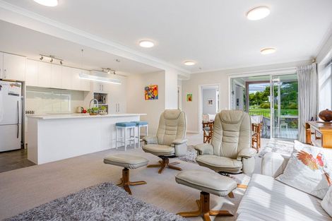 Photo of property in 66 Panorama Heights, Orewa, 0931