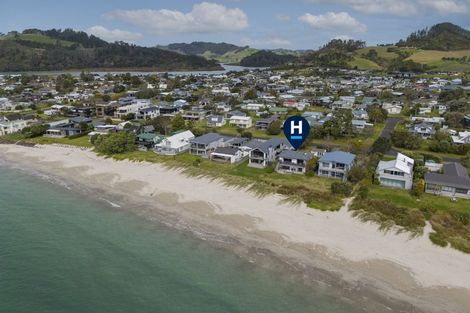 Photo of property in 101 Captain Cook Road, Cooks Beach, Whitianga, 3591