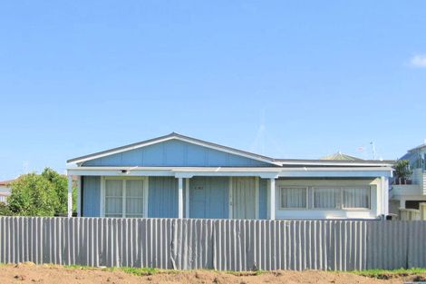 Photo of property in 108 Karewa Parade, Papamoa Beach, Papamoa, 3118