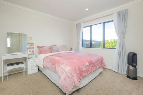 Photo of property in 107 Battalion Drive, Papakura, 2110
