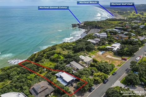 Photo of property in 15 Ngatira Road, Muriwai, Waimauku, 0881