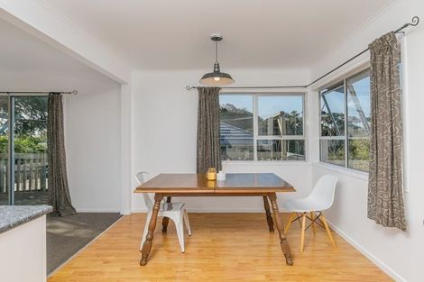 Photo of property in 9 Blacks Road, Greenhithe, Auckland, 0632