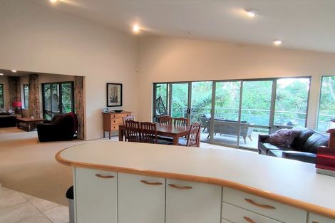 Photo of property in 2/27b Balmain Road, Birkenhead, Auckland, 0626