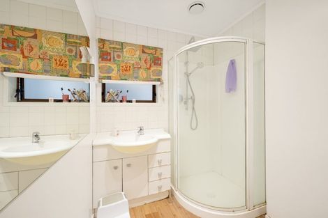 Photo of property in 1 Cedar Heights Avenue, Massey, Auckland, 0614