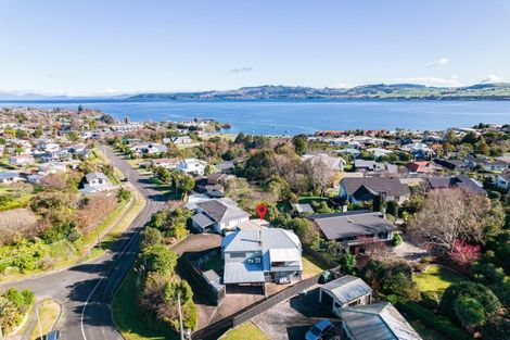 Photo of property in 3 Boundary Road, Waipahihi, Taupo, 3330