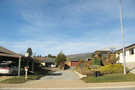 Photo of property in 39 Meadowstone Drive, Wanaka, 9305