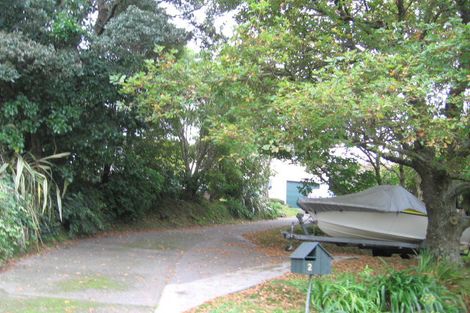 Photo of property in 2 Frederick Street, Tawa, Wellington, 5028