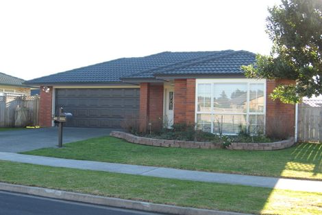 Photo of property in 43 Croftview Road, Wattle Downs, Auckland, 2103