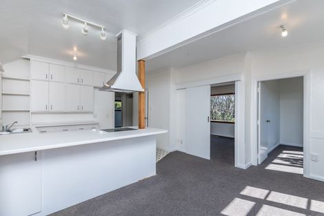 Photo of property in 11 Miles Crescent, Newlands, Wellington, 6037