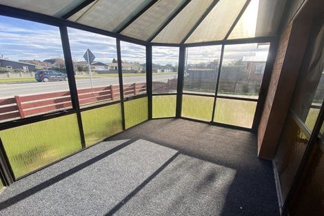 Photo of property in 105 Great North Road, Winton, 9720