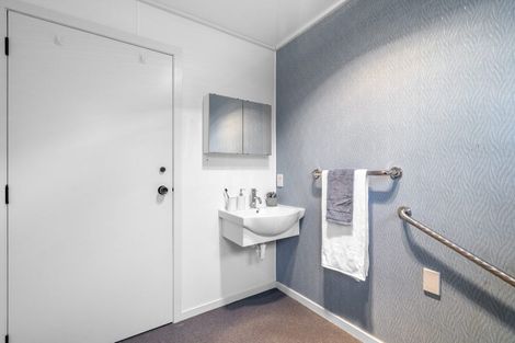 Photo of property in 5 Raeburn Place, Gore, 9710