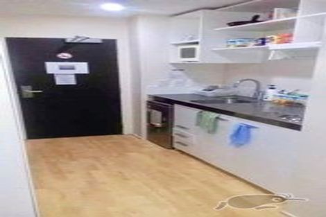 Photo of property in Empire Apartments, 1520/21 Whitaker Place, Grafton, Auckland, 1010