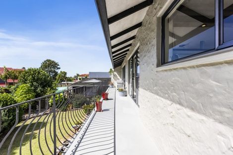 Photo of property in 10 Bungalore Place, Half Moon Bay, Auckland, 2012