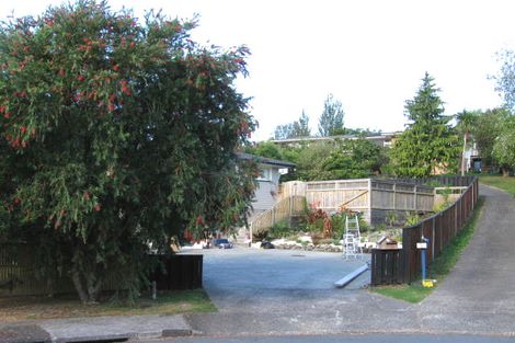 Photo of property in 8 Palawan Place, Torbay, Auckland, 0630