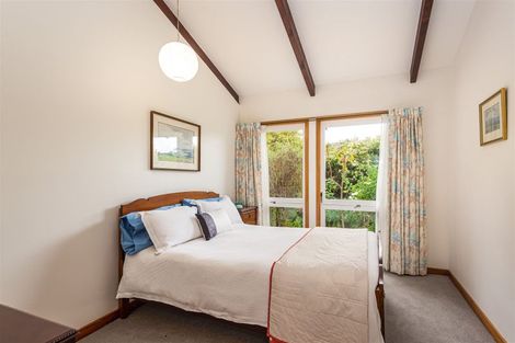 Photo of property in 5 Raekura Place, Redcliffs, Christchurch, 8081