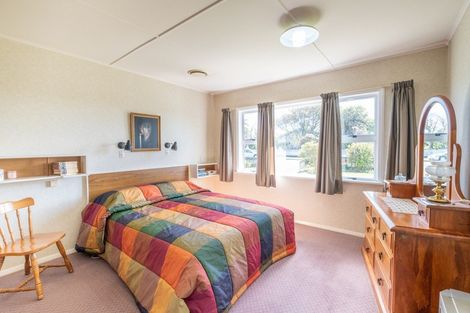 Photo of property in 38 Tawhiti Road, Hawera, 4610