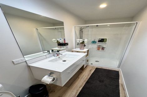 Photo of property in 8a Cheviot Street, Mangere East, Auckland, 2024