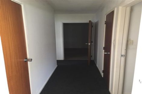 Photo of property in 1/4220 Great North Road, Glendene, Auckland, 0602