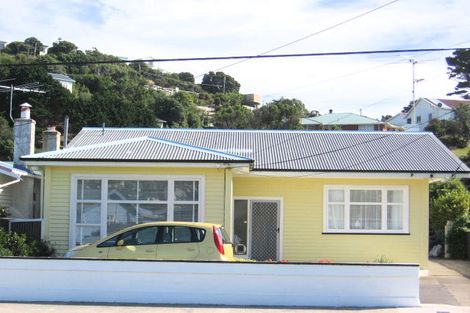 Photo of property in 73 Tauhinu Road, Miramar, Wellington, 6022