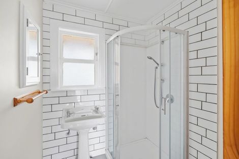 Photo of property in 15b Roosevelt Street, Levin, 5510