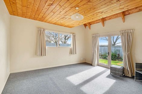 Photo of property in 8 Rosedale Place, Levin, 5510