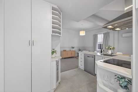 Photo of property in 341 Barbadoes Street, Christchurch Central, Christchurch, 8011