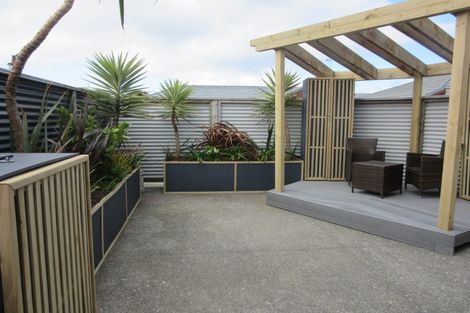 Photo of property in 8 Stone Street, Miramar, Wellington, 6022