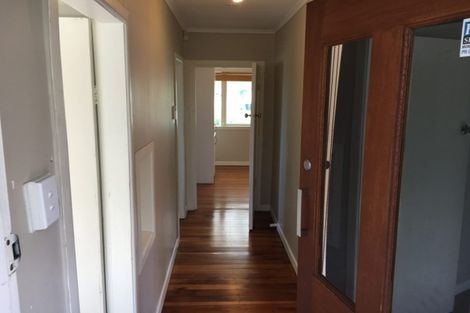 Photo of property in 71 Glenview Road, Glen Eden, Auckland, 0602