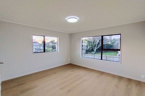 Photo of property in 24 Sandgate Avenue, Botany Downs, Auckland, 2010