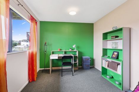 Photo of property in 12 Morere Street, Titahi Bay, Porirua, 5022