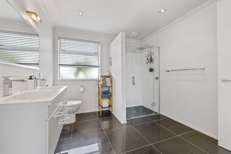 Photo of property in 9b Chilman Street, Strandon, New Plymouth, 4312