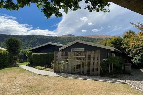 Photo of property in 5 Thomson Street, Arrowtown, 9302