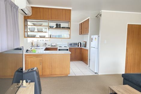 Photo of property in 1/114 Te Atatu Road, Te Atatu South, Auckland, 0610