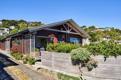 Photo of property in 43 Moana Road, Plimmerton, Porirua, 5026