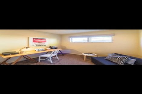 Photo of property in 2/306 Evans Bay Parade, Hataitai, Wellington, 6021