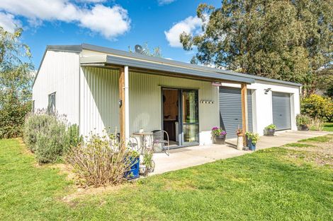 Photo of property in 394 Kaiwhaiki Road, Kaiwhaiki, Whanganui, 4575