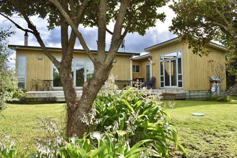 Photo of property in 5 Brendan Drive, Te Horo Beach, Otaki, 5581