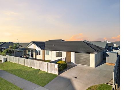 Photo of property in 3 Kanapa Close, Papamoa, 3118