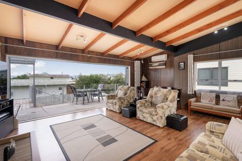 Photo of property in 8 Oyster Drive, Cooks Beach, Whitianga, 3591