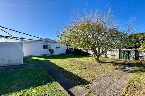 Photo of property in 26 Paynters Avenue, Strandon, New Plymouth, 4312