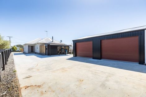 Photo of property in 5 Tupoki Street, Glen Avon, New Plymouth, 4312