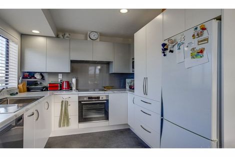 Photo of property in 6 Ellesmere Place, Oceanview, Timaru, 7910