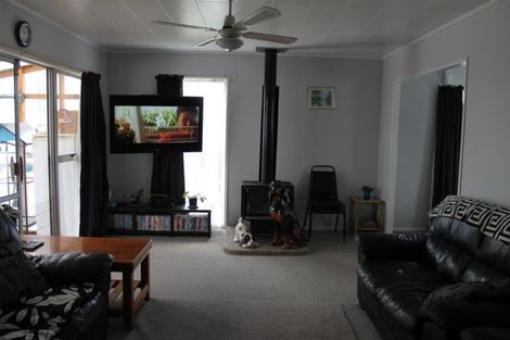 Photo of property in 3 Vicka's Way, Maungaturoto, 0520