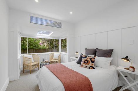 Photo of property in 121 Eastern Terrace, Beckenham, Christchurch, 8023