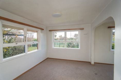 Photo of property in 2 North Street, Winchester, 7985